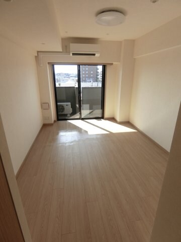 物件内観写真8　(他のお部屋の参考写真となります。)