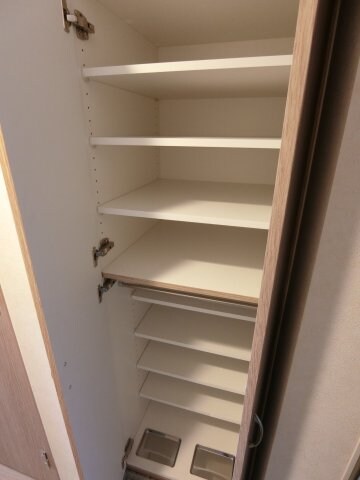 物件内観写真13　(他のお部屋の参考写真となります。)