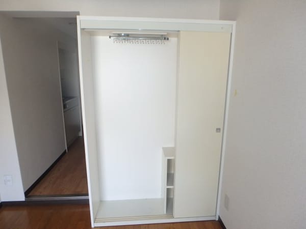 収納(他のお部屋の参考写真となります。)