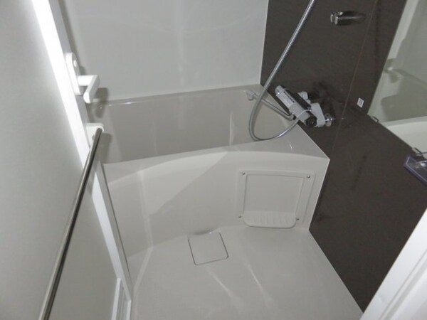 浴室(他のお部屋の参考写真となります。)