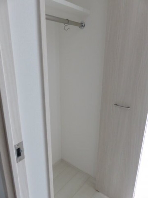 収納(他のお部屋の参考写真となります。)