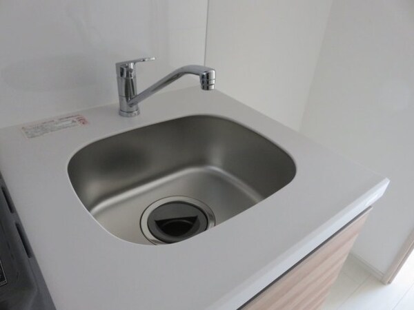 キッチン(他のお部屋の参考写真となります。)