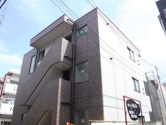 物件外観写真1　(2020年5月完成マンション♪)