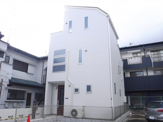 物件外観写真1　(2020年完成戸建♪)