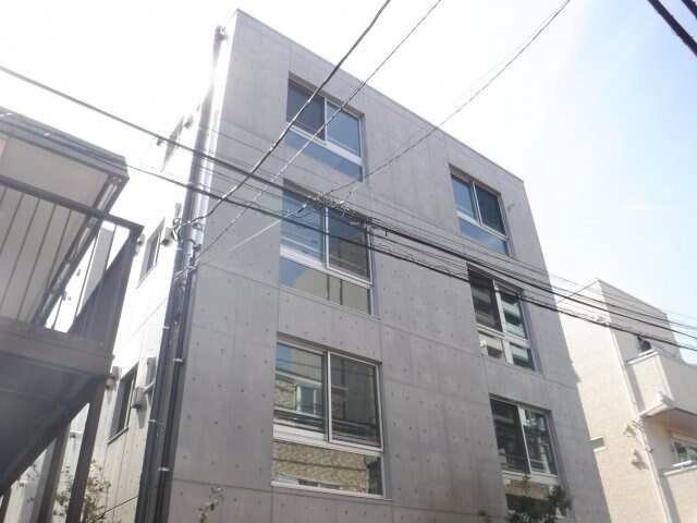 物件外観写真1　(2019年完成ＲＣマンション！)