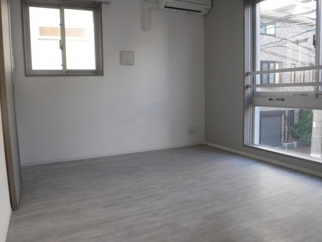 物件内観写真3　(反転のお部屋の参考写真となります。)