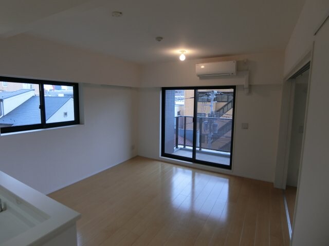 物件内観写真4　(他のお部屋の参考写真となります。)