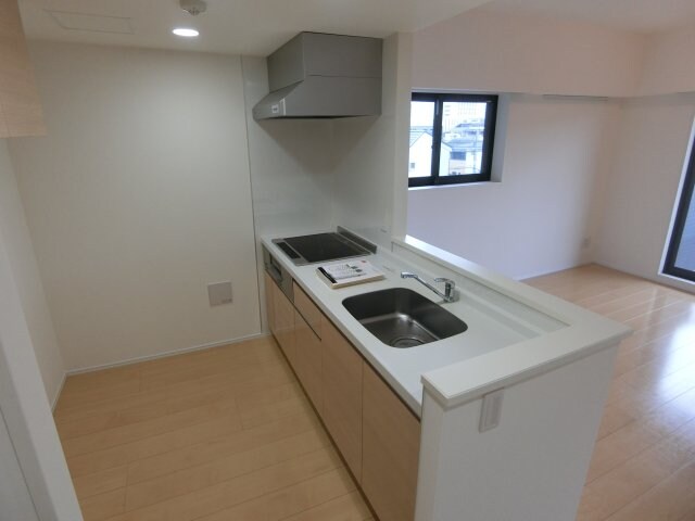 物件内観写真5　(他のお部屋の参考写真となります。)