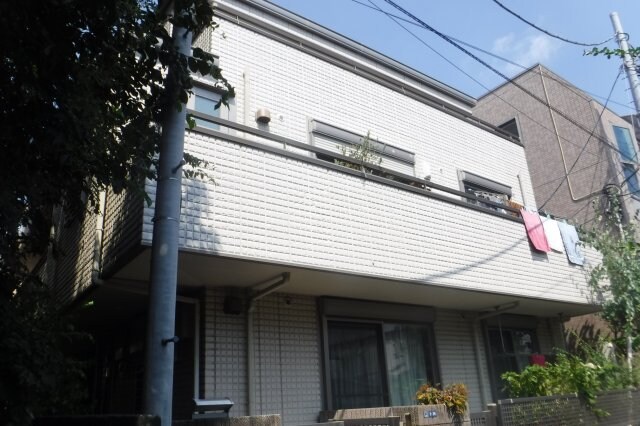 物件外観写真1　(2003年完成のALC造！)