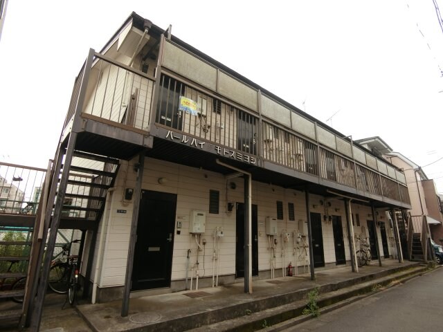 物件外観写真1　(ブレーメン通りを通って帰れます♪)