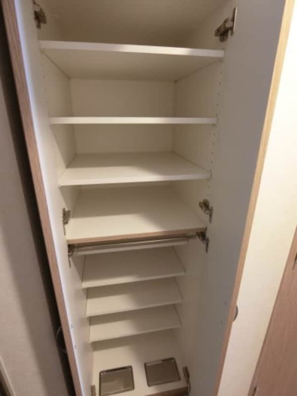 収納(他のお部屋の参考写真となります。)