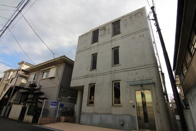 物件外観写真1　(2003年完成ＲＣマンション♪)