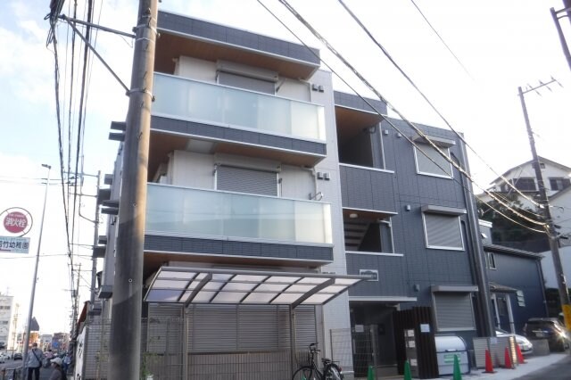 グランドステラの物件外観写真