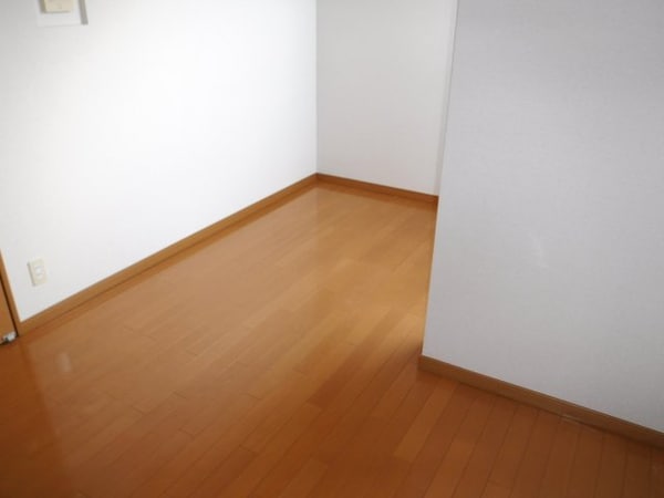 洋室(反転のお部屋の参考写真となります。)