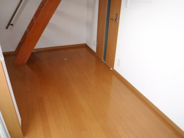 洋室(反転のお部屋の参考写真となります。)