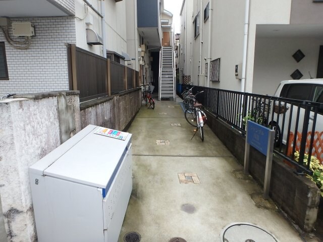 物件外観写真2　