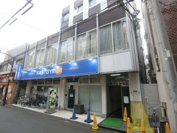 外観(帰り道に買い物ができるブレーメン通り側☆
コンビニも隣にあり)