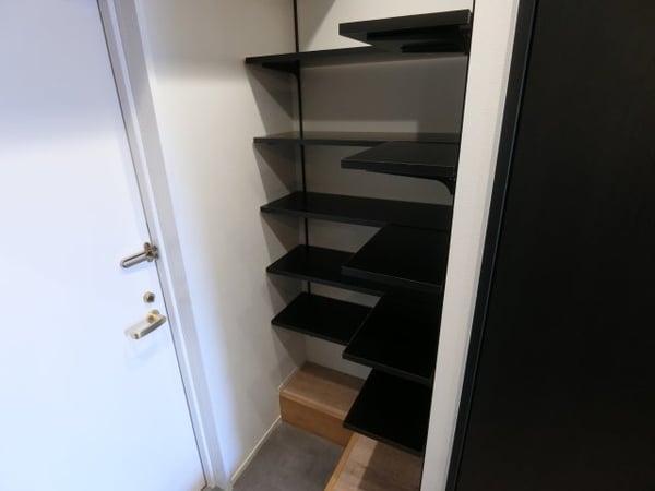 収納(他のお部屋の参考写真となります。)