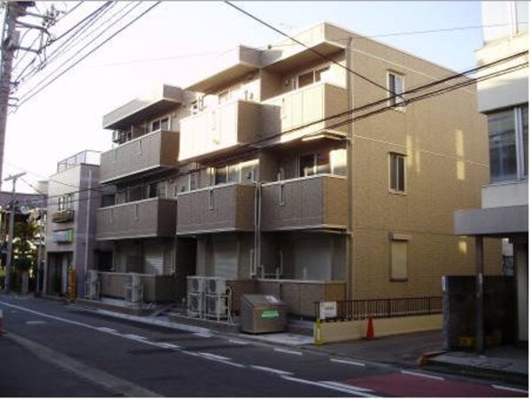 外観(2010年完成ウォークインクローゼット完備♪)