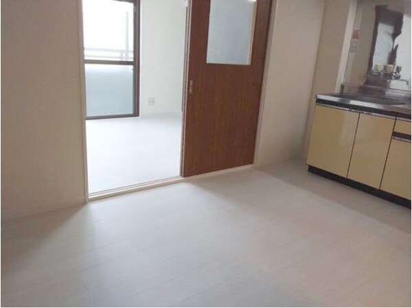 居室(他のお部屋の参考写真となります。)
