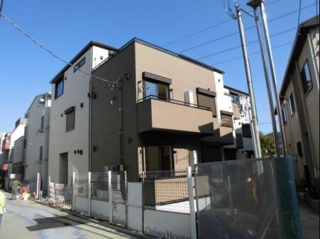 物件外観写真1　(2017年完成のハウスメーカー施工物件☆)