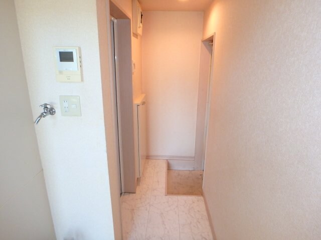 物件内観写真7　(他のお部屋の参考写真となります。)