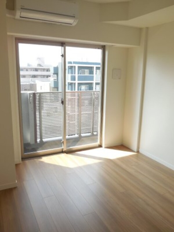 洋室(他のお部屋の参考写真となります。)