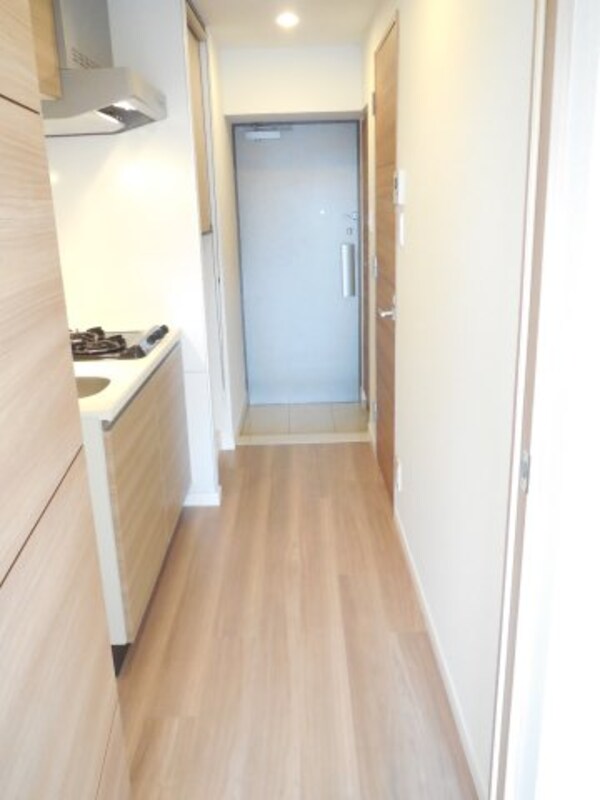 キッチン(他のお部屋の参考写真となります。)