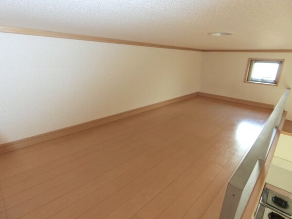 寝室(他のお部屋の参考写真となります。)