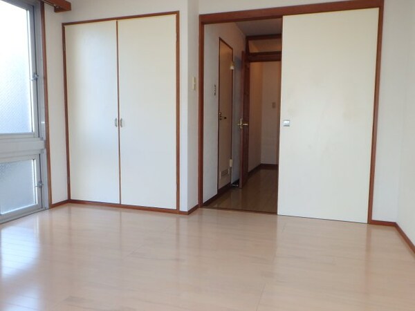 洋室(他のお部屋の参考写真となります。)