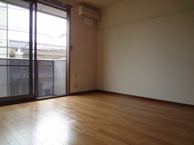 物件内観写真9　(※別部屋の写真となります。)