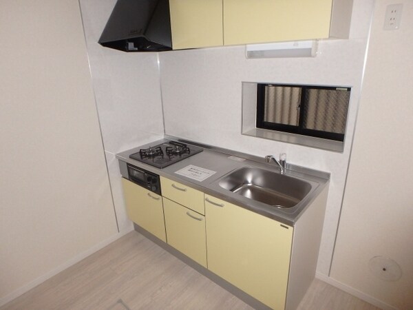 キッチン(他のお部屋の参考写真となります。)