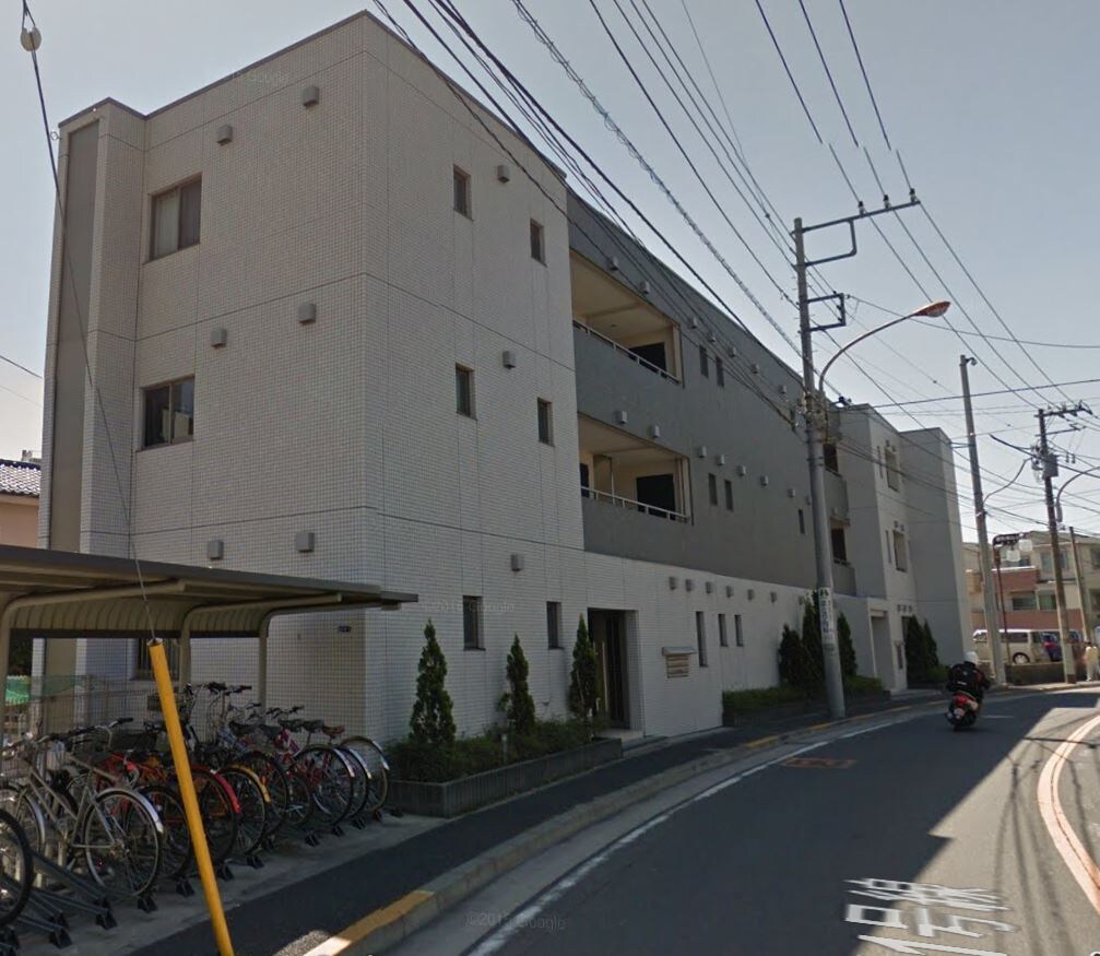 物件外観写真1　(2010年完成オートロックマンション♪)