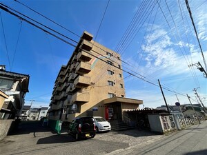 氷川ハイツ外観写真
