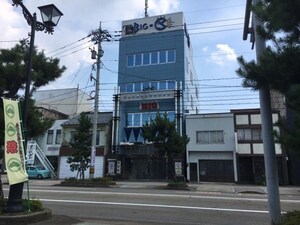 BIGビル外観写真