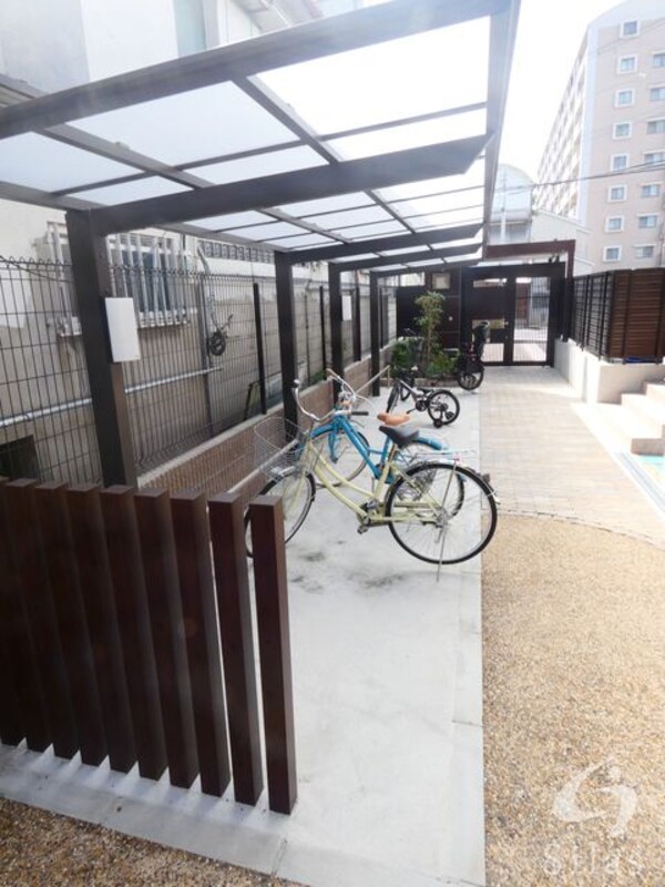 敷地内/建物