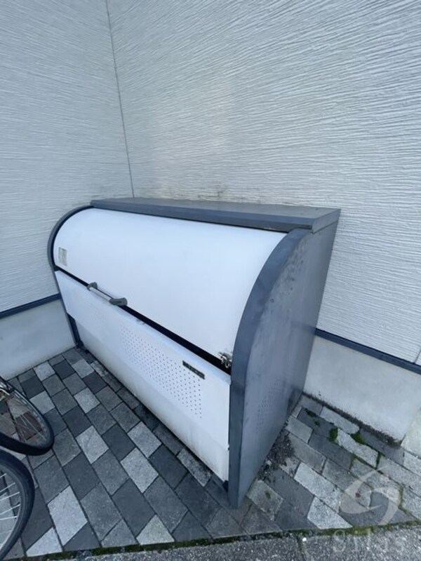 敷地内/建物