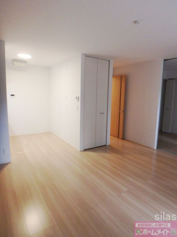 部屋画像_その他(同物件反転タイプ)