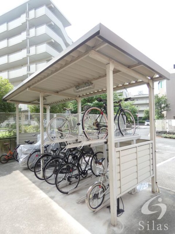 敷地内/建物