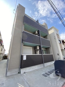 阪和線・羽衣線 鳳駅 3階建 築7年の外観写真