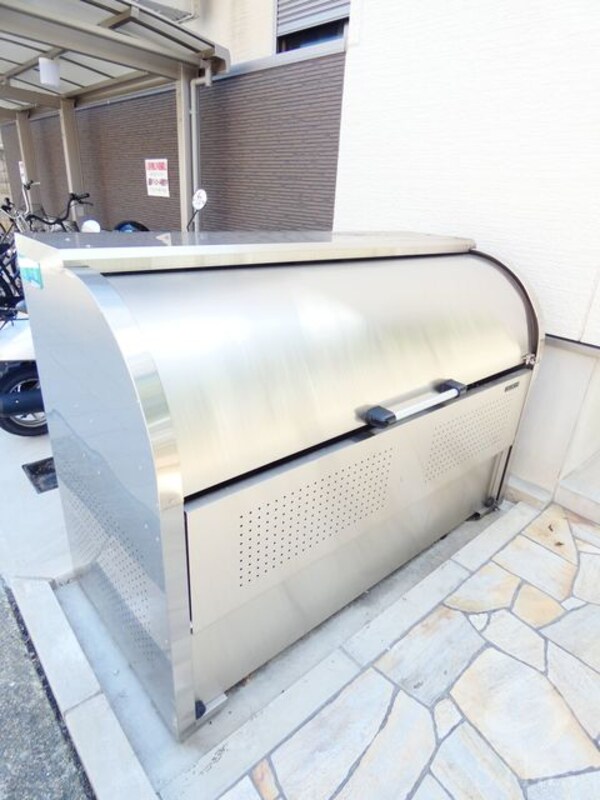 敷地内/建物