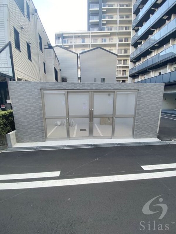 敷地内/建物