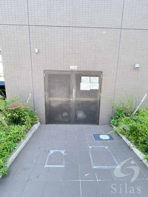 敷地内/建物