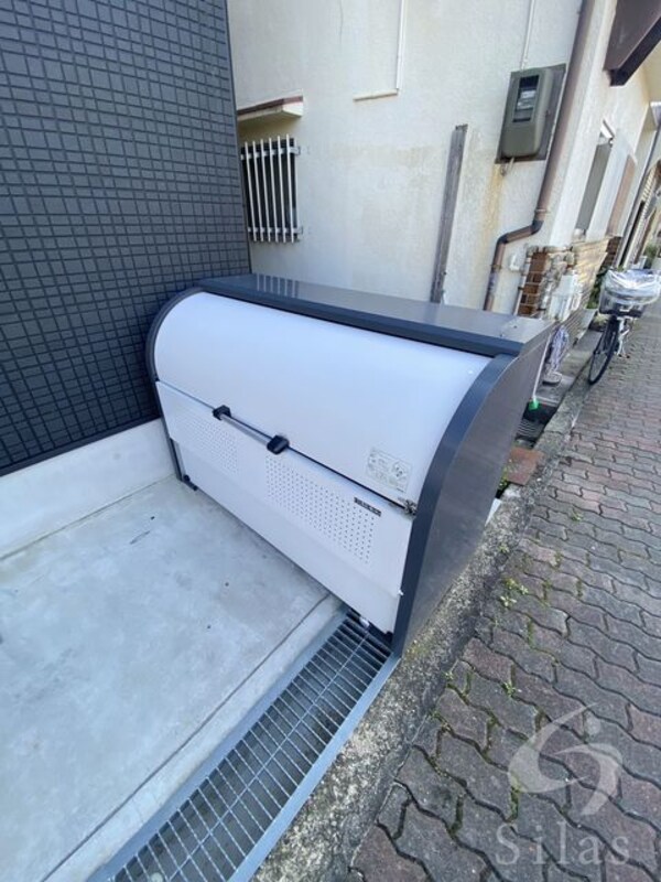 敷地内/建物