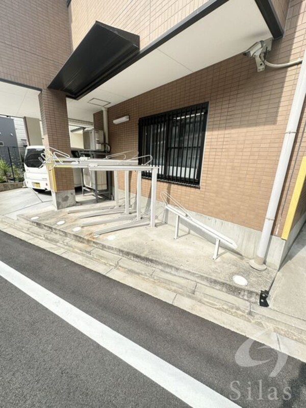敷地内/建物