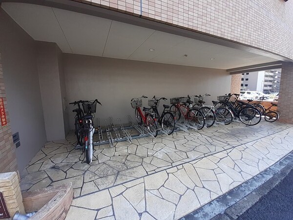 敷地内/建物