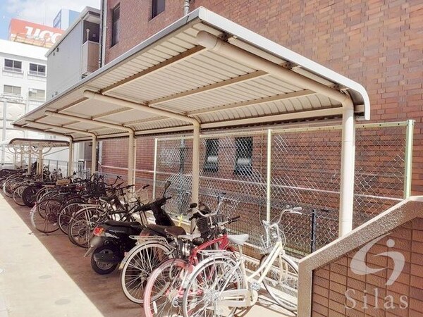 敷地内/建物