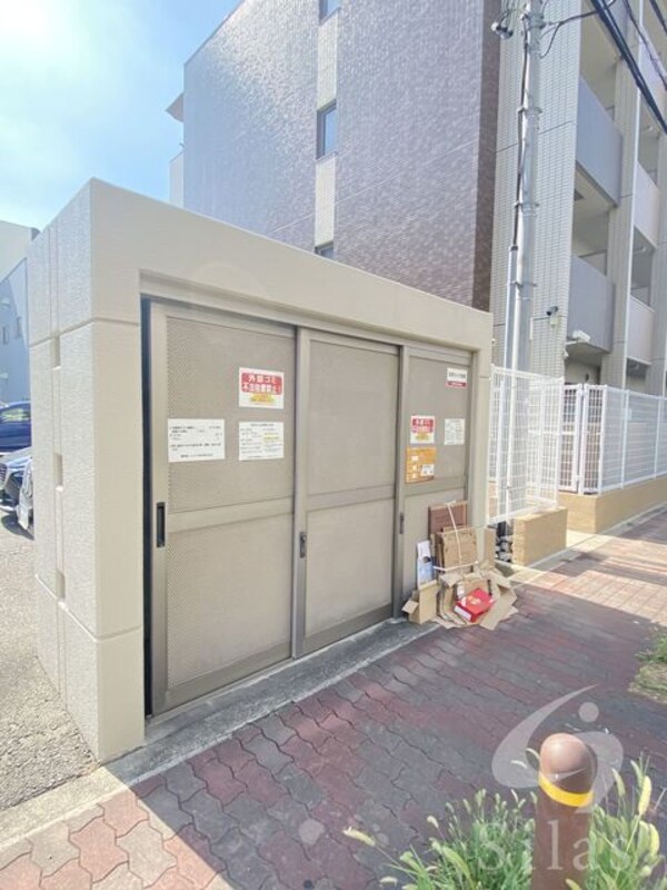 敷地内/建物