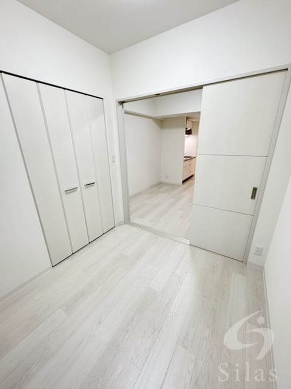 寝室(同建物内モデルルーム)
