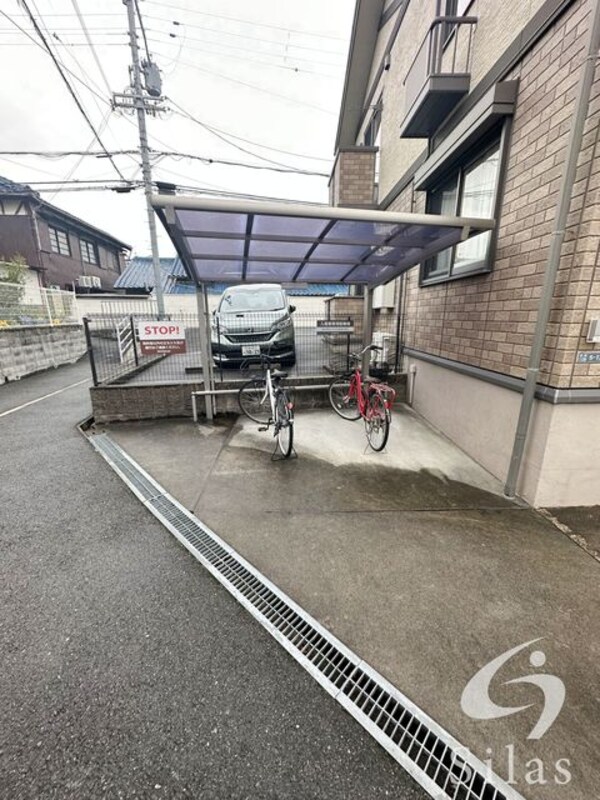 敷地内/建物
